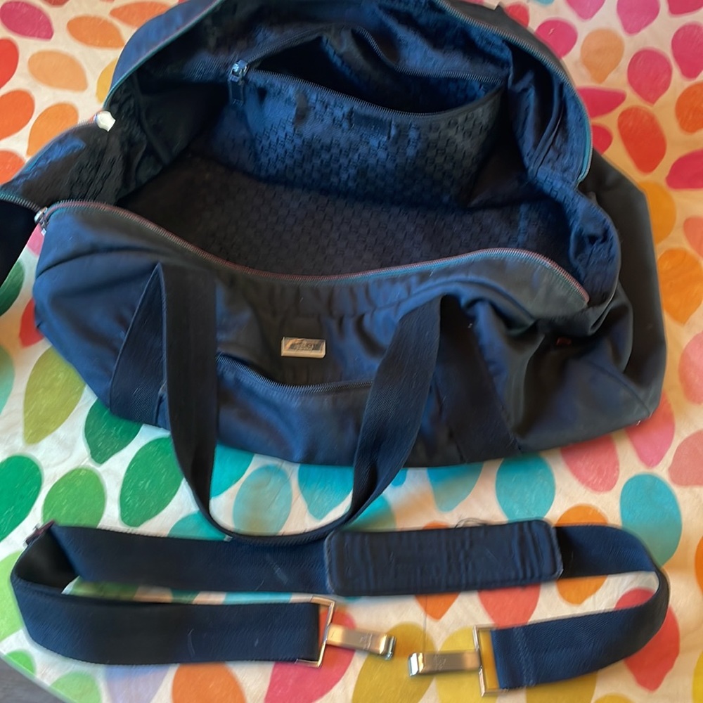 Gucci duffel bag
